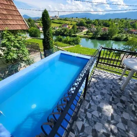 Ferienhaus Lamija *